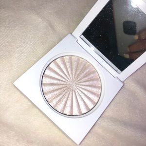 Ofra Nikkietutorials Collab Highlighter